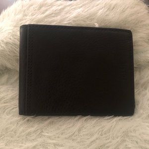 Men's bifold rfid wallet